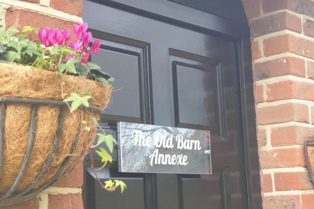 The Old Barn Annexe, Cosy Stay, Close Drive To City, Beach, South Downs & Goodwood Chichester Luaran gambar